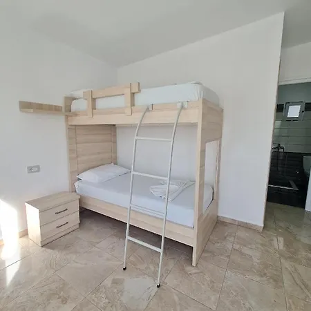 Ava's Ksamil