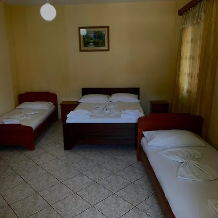 Ava's Guest house Ksamil